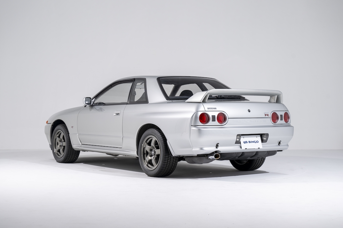 R32 silver 05