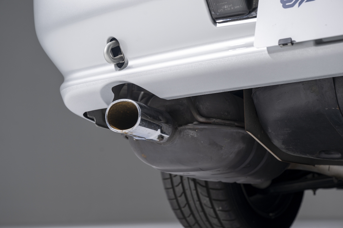 R32 silver 21