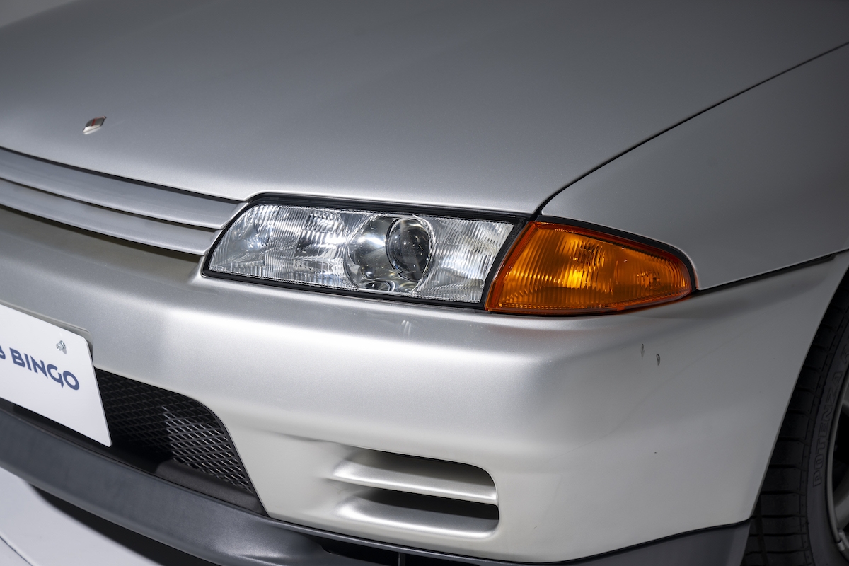 R32 silver 28