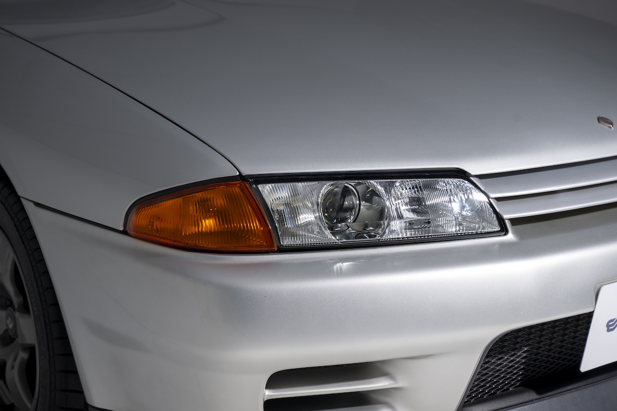 R32 silver 29